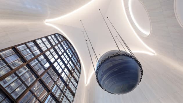 AT&T Building lobby exterior